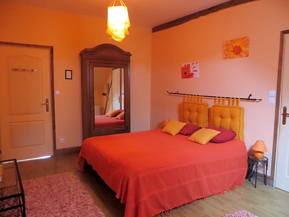 La Ferme de l'isle et sa Roulotte