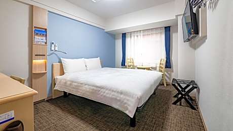 Queen Room - Non-Smoking