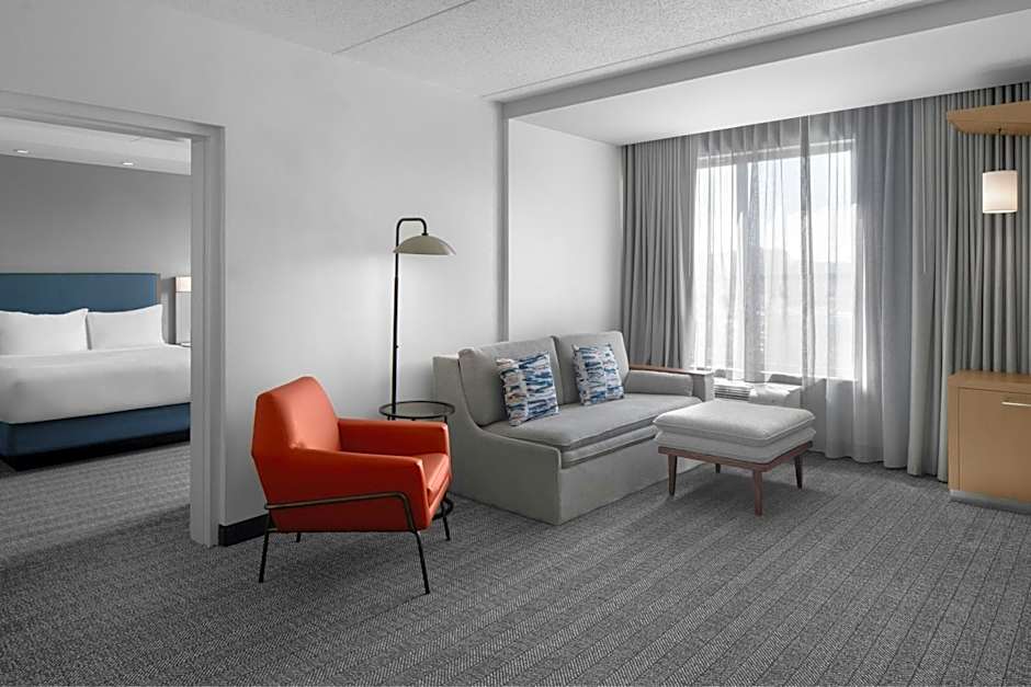 Courtyard by Marriott Charleston Summerville