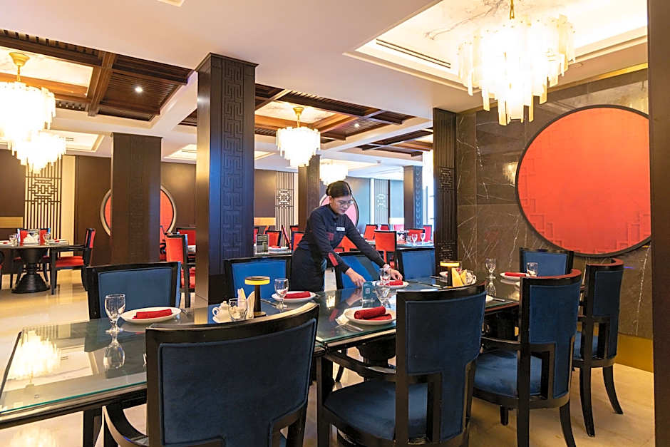 Holiday Inn Suites Kuwait Salmiya By IHG