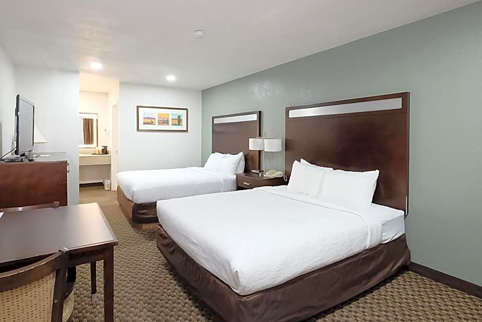 Quality Inn Holbrook near Petrified Forest