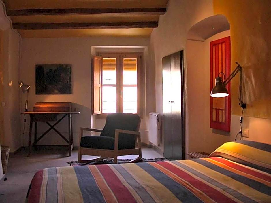 Hotel rural HD Riudebitlles art i allotjament