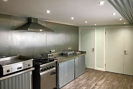 Bed in 5-Bed Mixed Dormitory