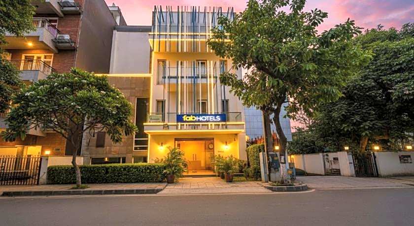 FabHotel Infinity Nest Sushant Lok