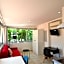STUDIO CASSIN - next to tramway line 2 near airport