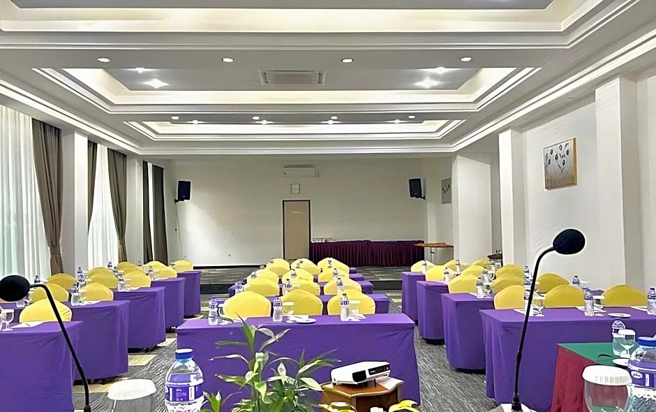 Daima Hotel Padang
