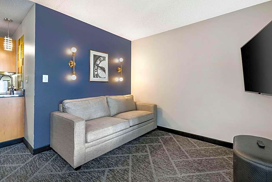 Cambria Hotel Minneapolis Maple Grove