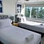 Pacific Regis Beachfront Holiday Apartments
