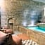 Le Petit Beaumarchais Hotel & Spa