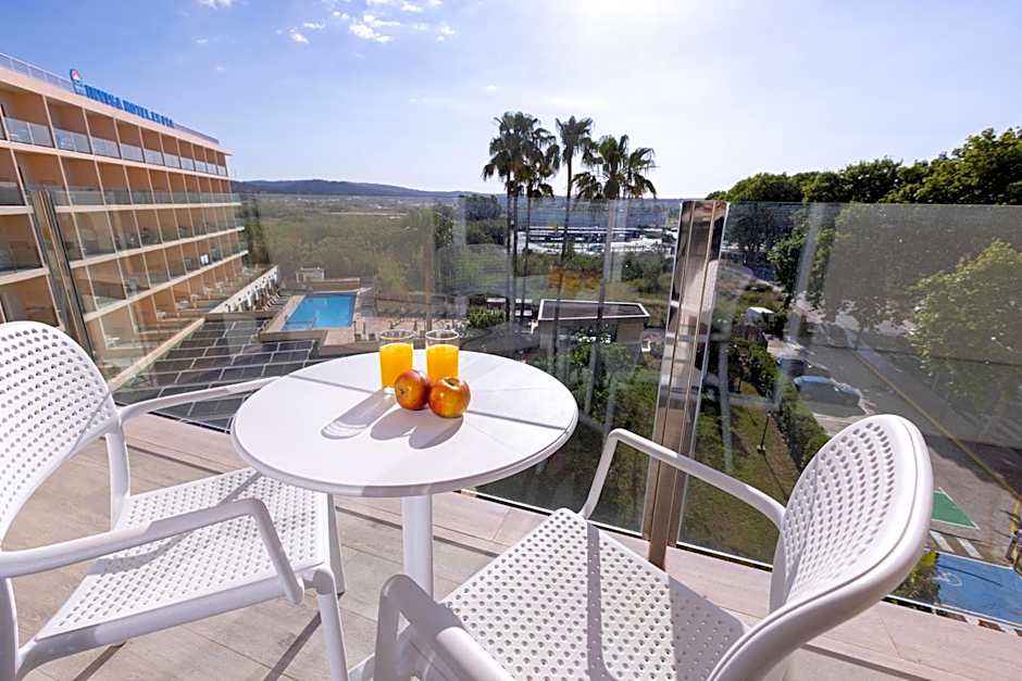 Invisa Hotel Es Pla - Adults Only