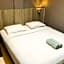Holiday Hotel