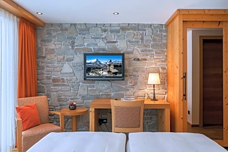 Standard Double Room with Matterhorn View from the Balcony