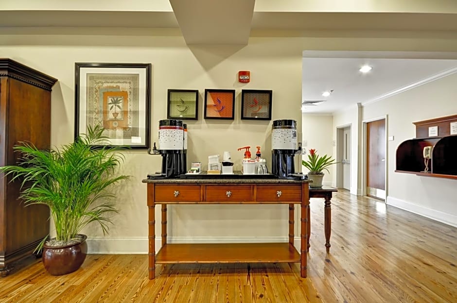 Hampton Inn & Suites Charleston-West Ashley