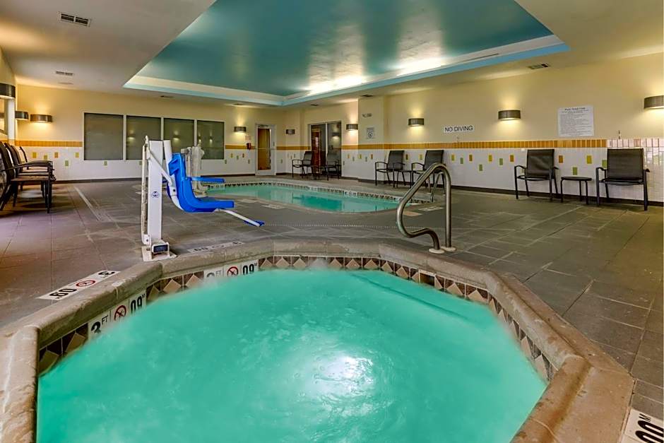 Fairfield Inn & Suites by Marriott Hutchinson