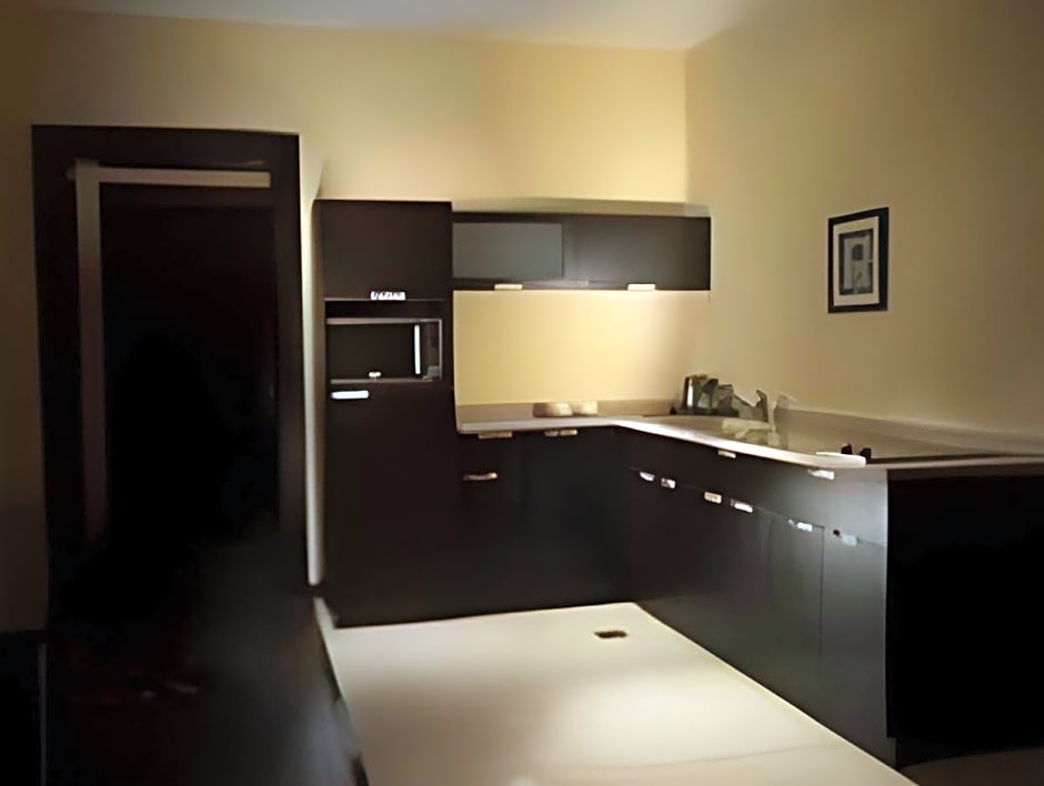 Zara Continental Hotel