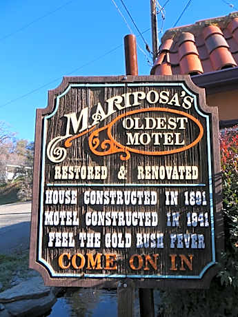 River Rock Inn