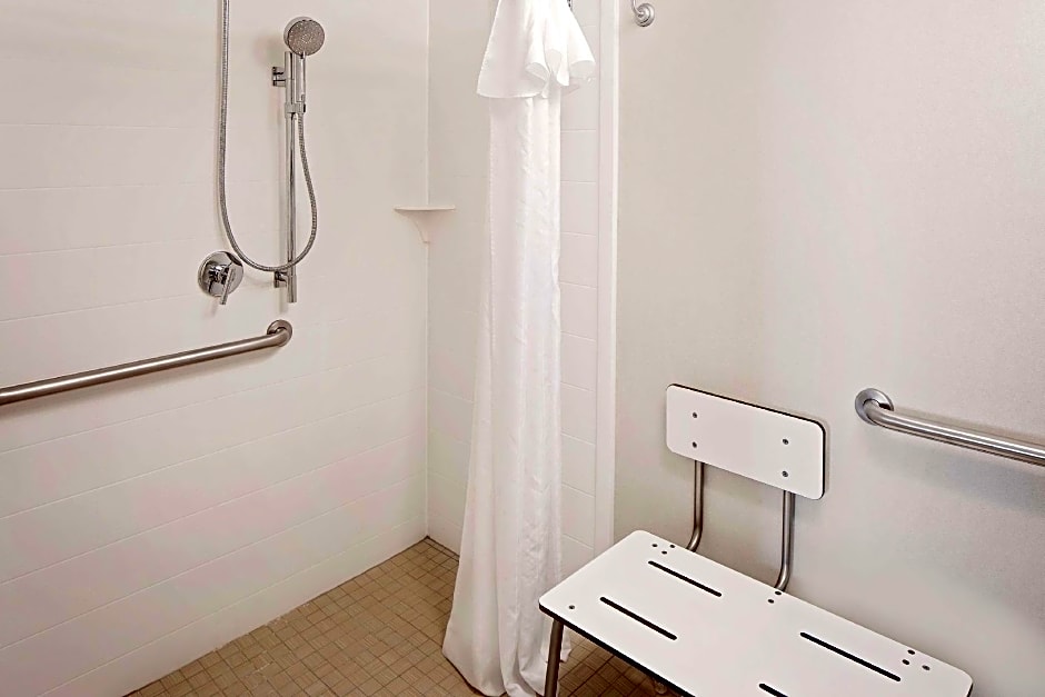 Homewood Suites by Hilton Dallas-Market Center – Dallas, TX