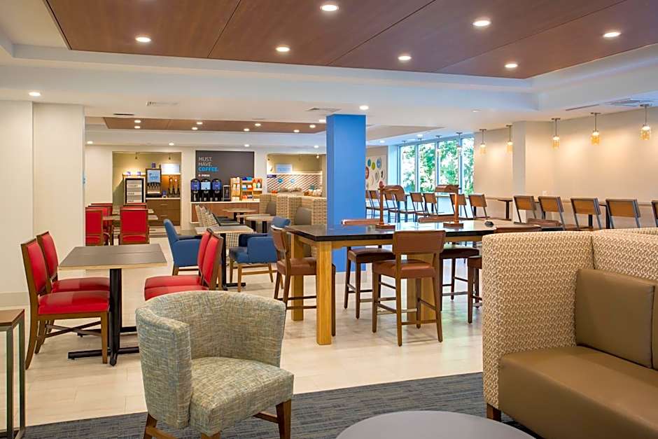 Holiday Inn Express Chelmsford By IHG