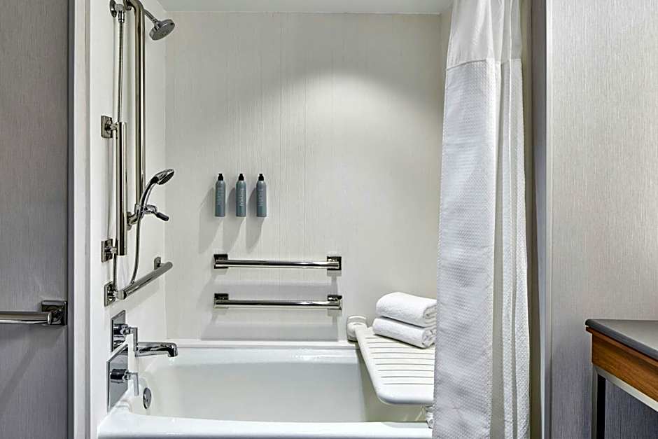 Courtyard by Marriott Pueblo Downtown