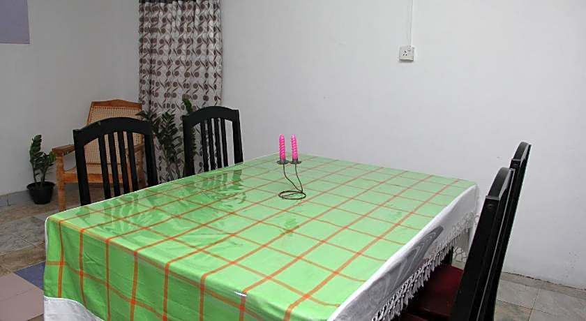 Kingfisher Family Guest & Hostel – Anuradhapura, IA