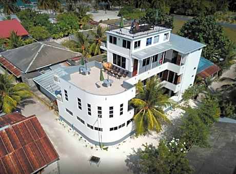 Hanifaru Beach Inn