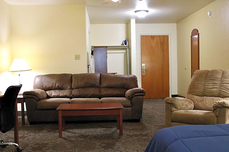 Candlelight Inn Suites Hwy 69 near McAlester