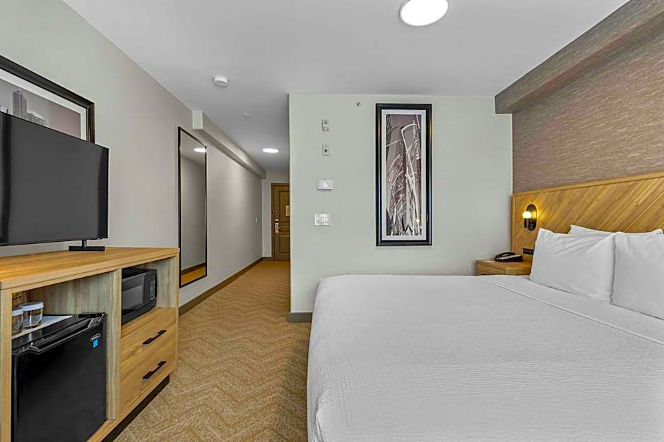 Sandman Hotel & Suites Calgary West