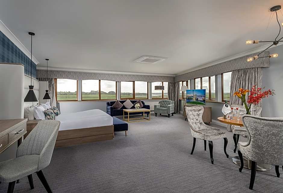 Diamond Coast Hotel