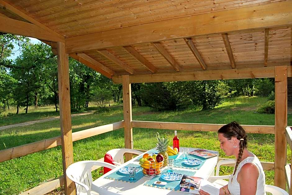 Lagrange Grand Bleu Vacances - Residence Les Ségalières