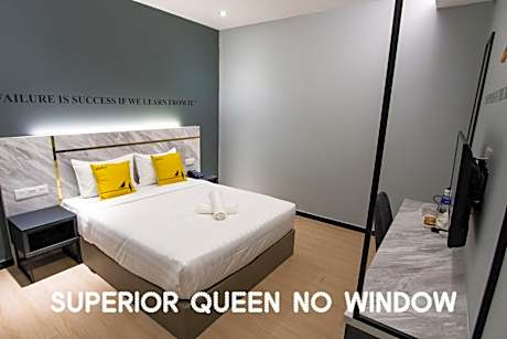 Superior Queen Room