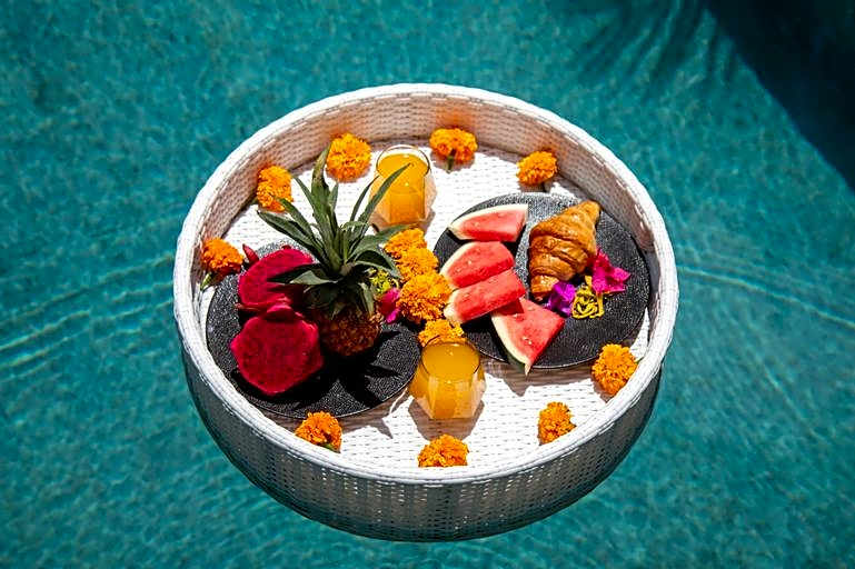 Amazing 3 Bedroom Canggu Villa with Pool and Rooftop Rice Field View