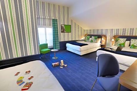 Family Room (6 People)