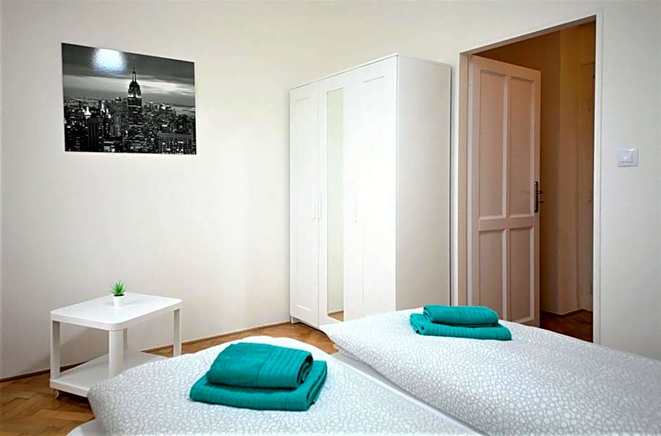 Angel City Aparthotel