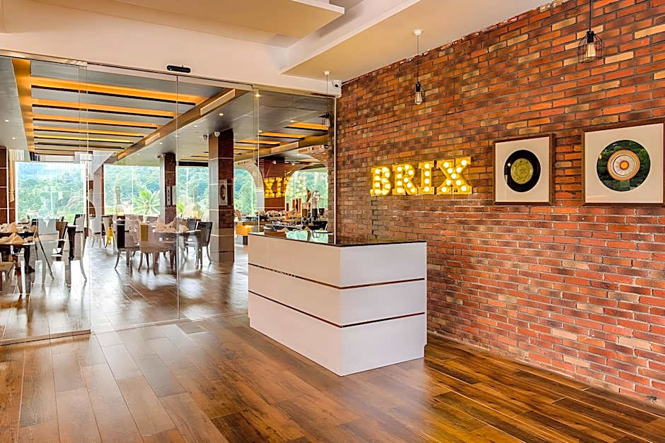 The Golden Crown Hotel