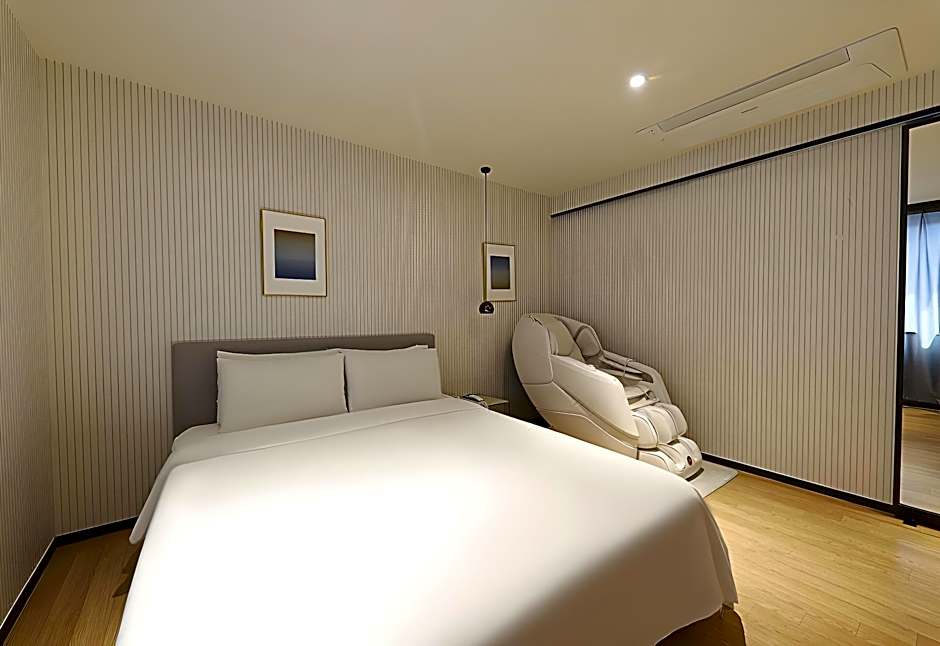 Changwon Brown dot Hotel Palyong