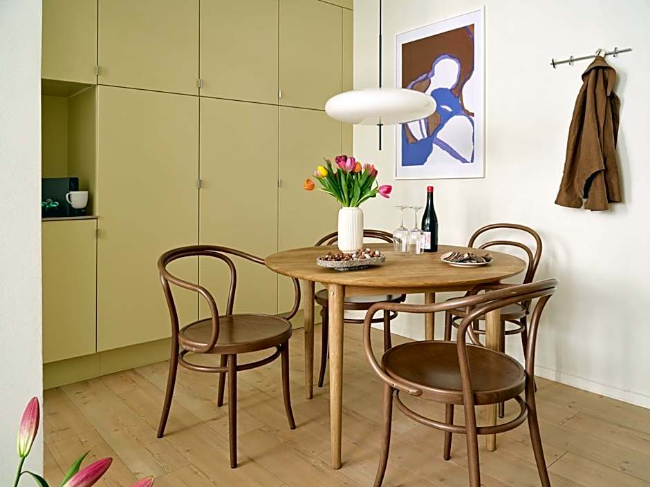 Apēron Apartment Hotel