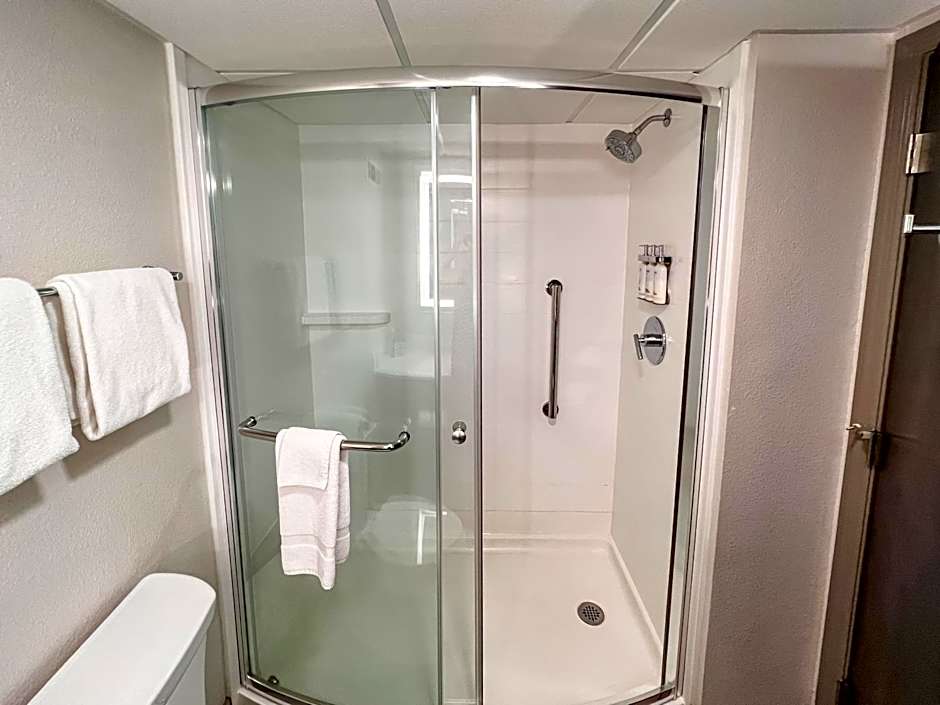 Holiday Inn Express Hotel & Suites Knoxville-North-I-75 Exit 112 By IHG