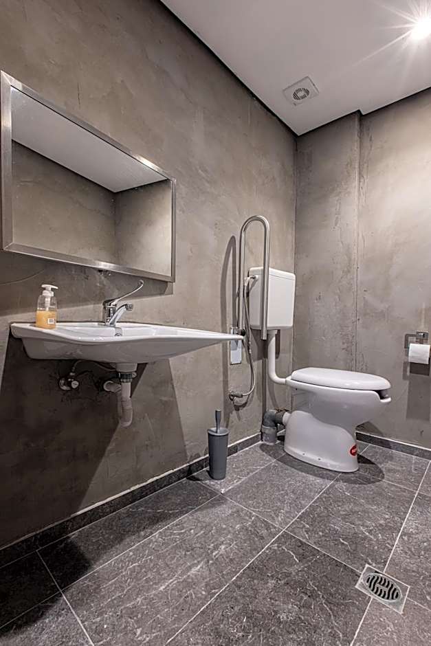 Saint George Boutique Rooms