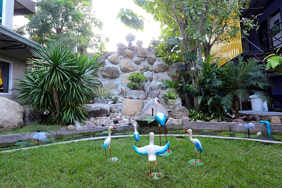 Baan Chang Hotel & Coffee House