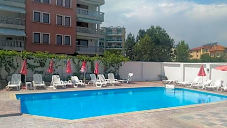 Two-Bedroom Deluxe Apartment with Balcony
