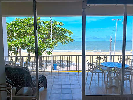 Extraordinária casa Pé na Areia - Piçarras