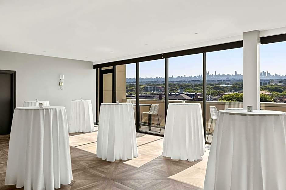 THE MC, AUTOGRAPH COLLECTION