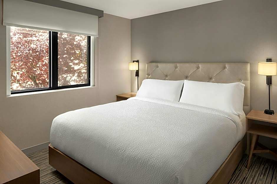 Four Points By Sheraton Downtown Seattle Center