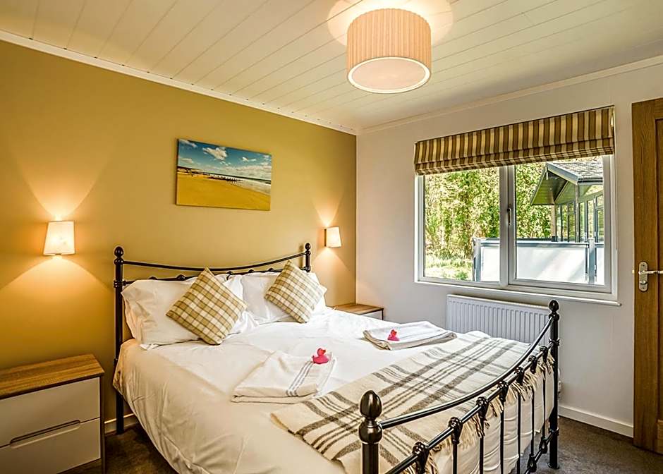 Woodside Coastal Retreat