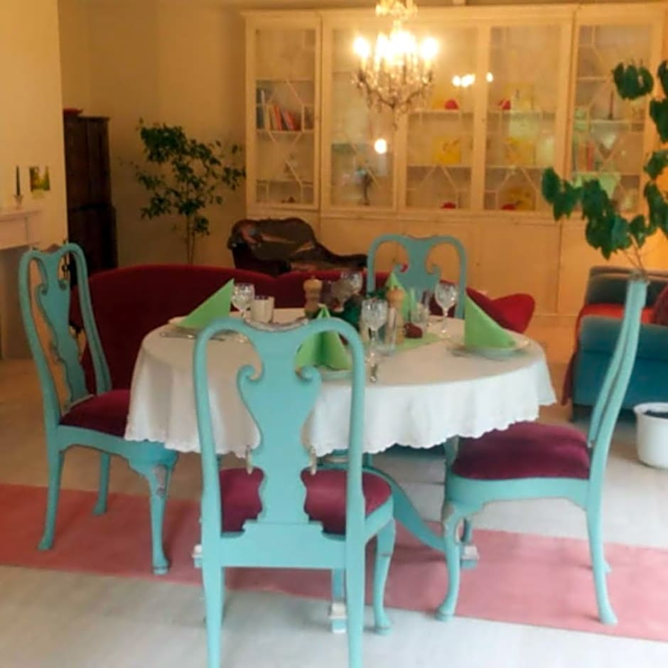 Zimmer mit Teichblick