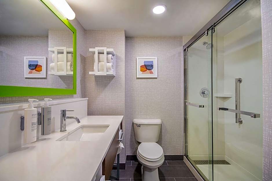 Hampton Inn By Hilton East Aurora