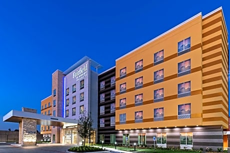 Fairfield Inn & Suites Houston Memorial City Area