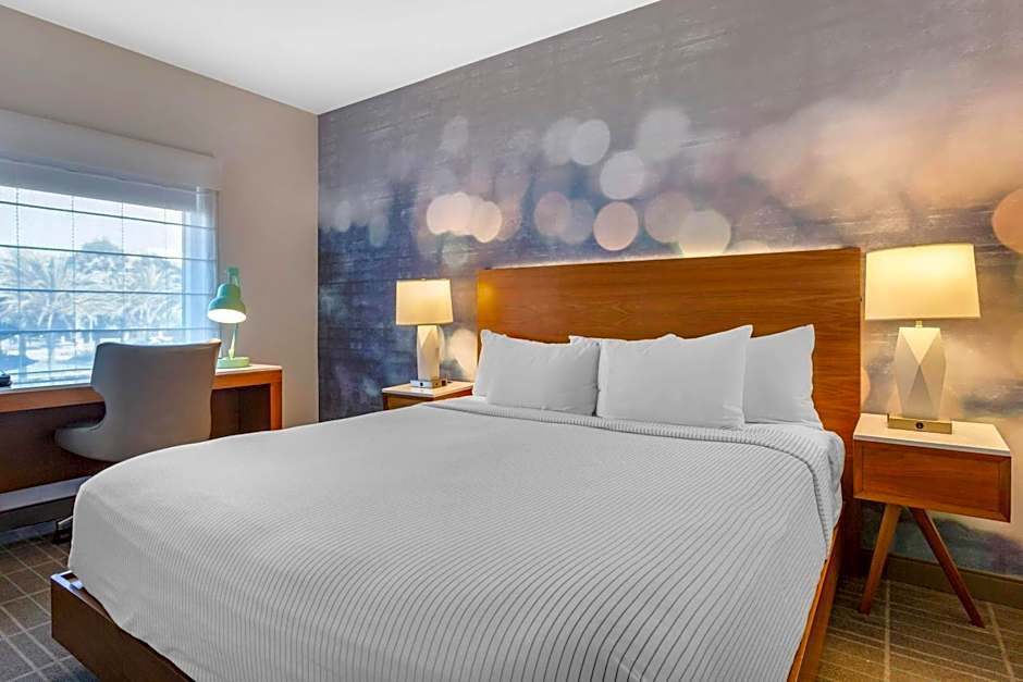 Cambria Hotel LAX