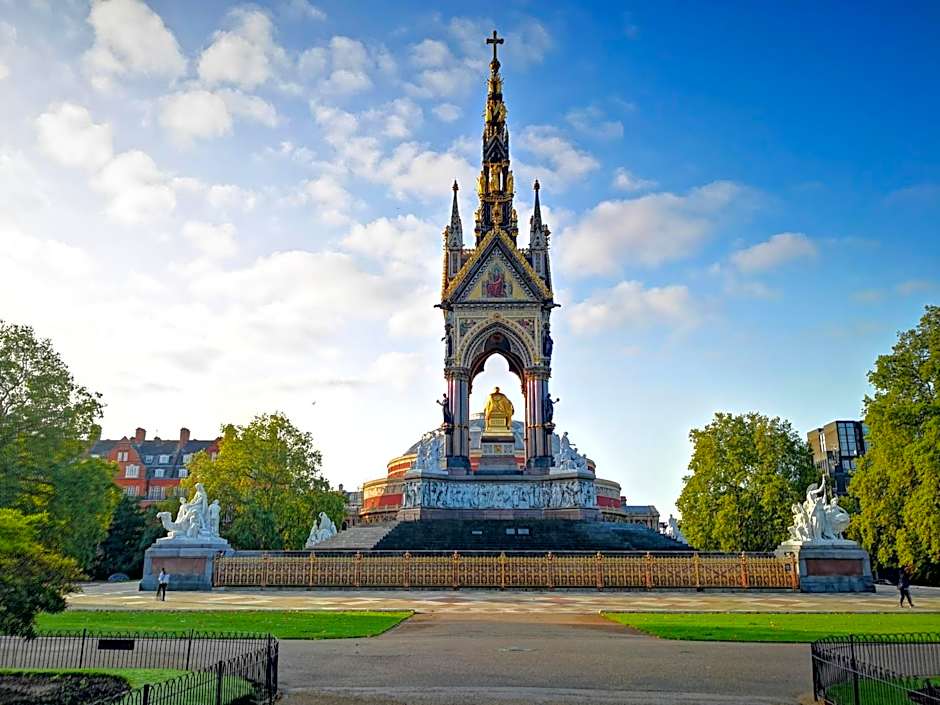 Lancaster Hall Hotel