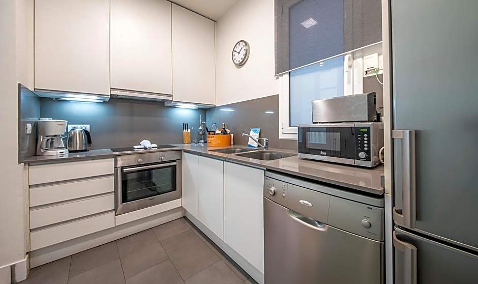 You Stylish City Center Apartments